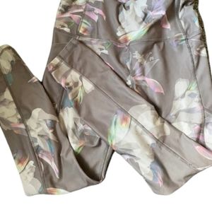 Last chance! RBX Women's Grey Floral Print Leggings Size Medium
